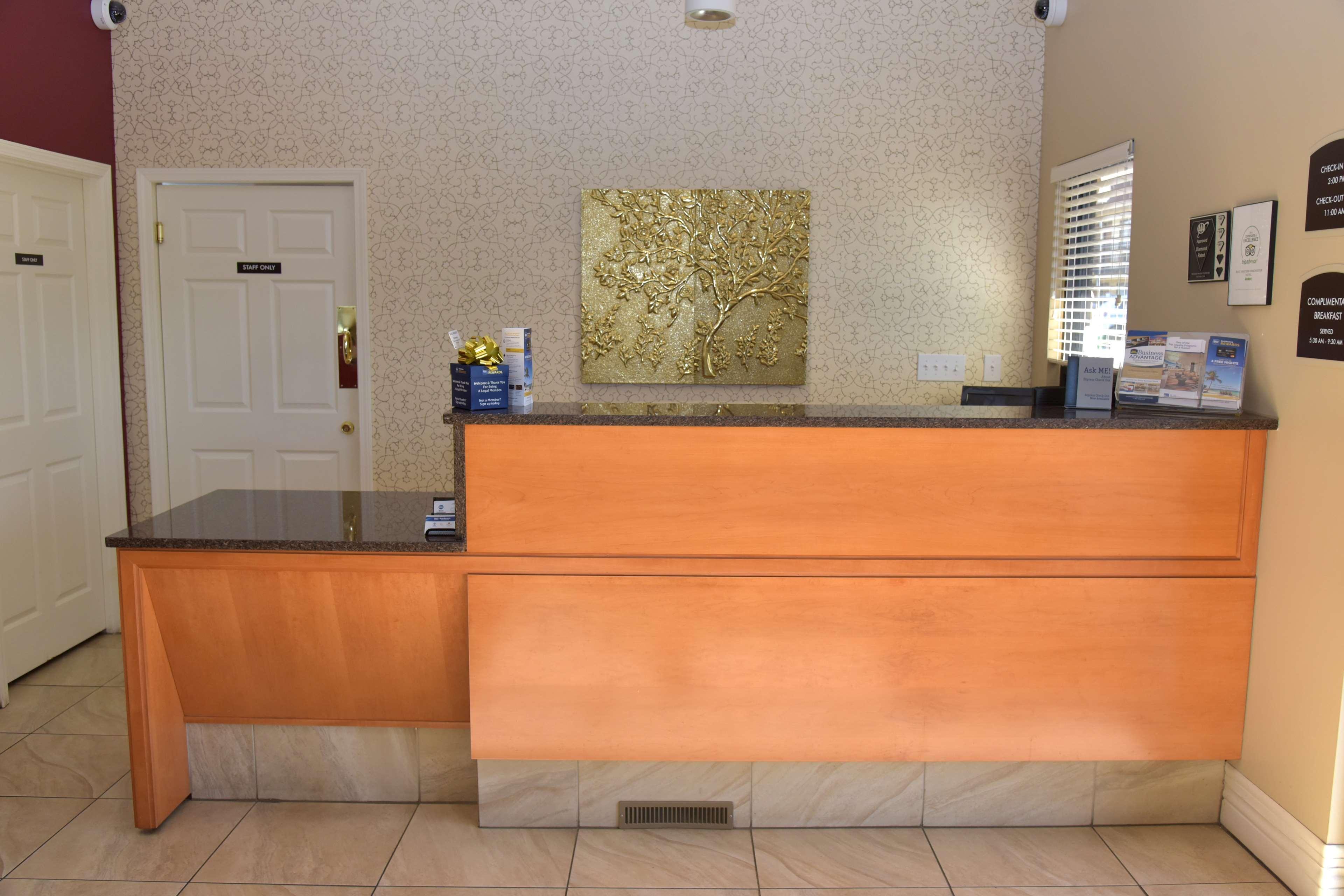 Best Western Winchester Hotel Exterior photo